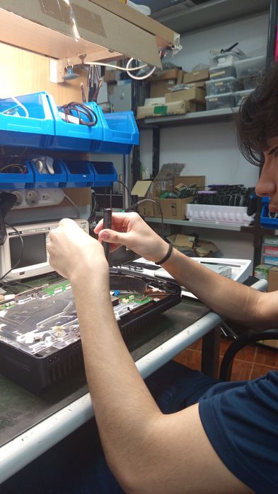Computer Equipment Repair and Maintenance | GlitchCode491520048833515521
