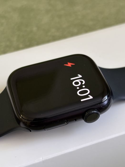 Apple Watch Series 8 (45mm)