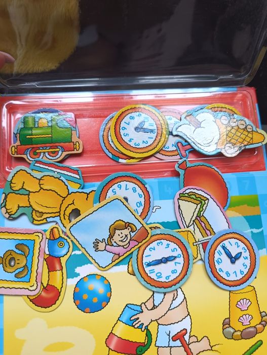 Książka magnetyczna nauka Czasu i zegara