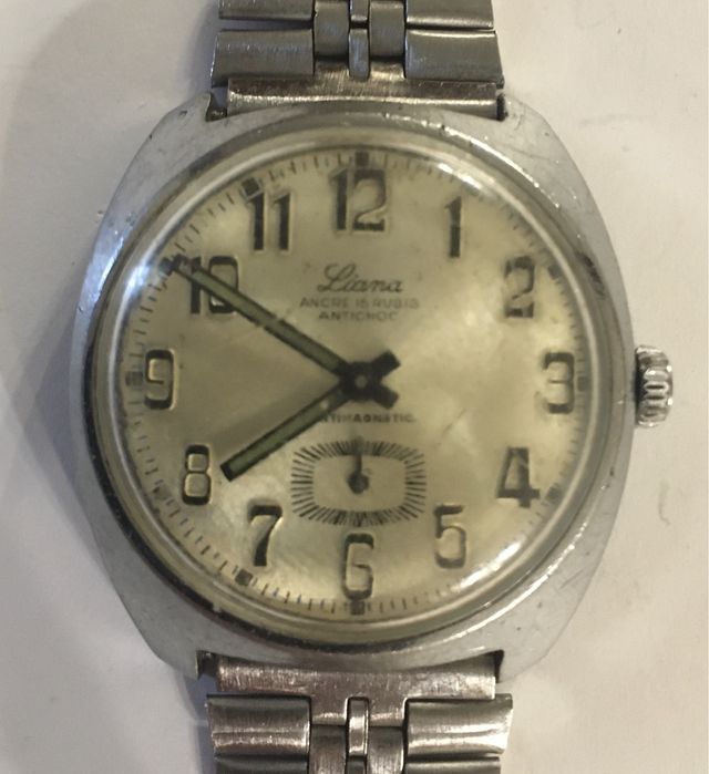 Relógio mecânico antigo, Liana