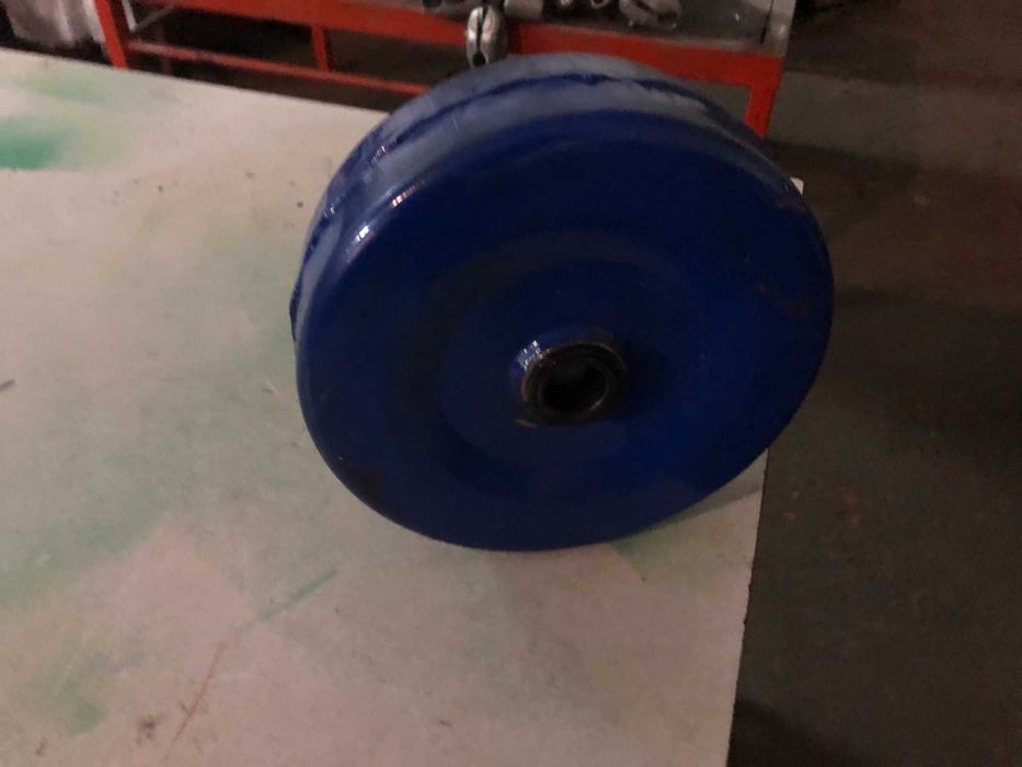 Колесо металеве. Для копалки, сажалки, плуга тощо. Вал в комплекте