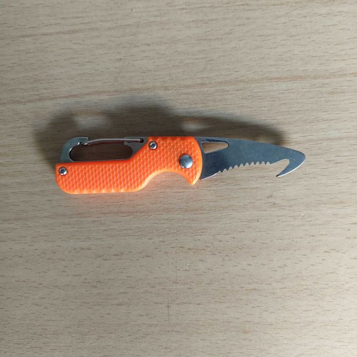 Gancho e corte Sobrevivência Acampamento Montanha