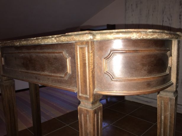 Consola antiga em excelente estado