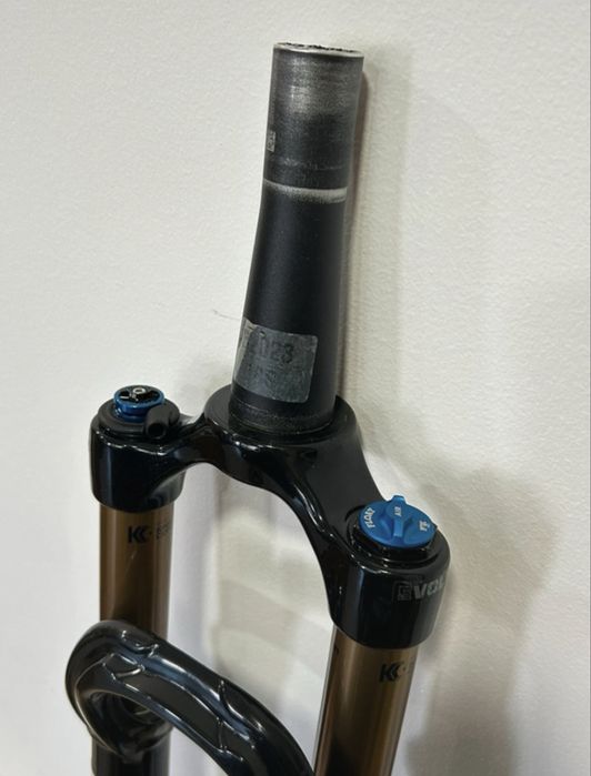 FOX 32 Factory Kashima