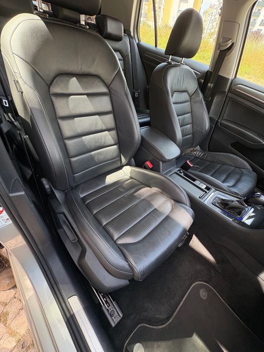 Volkswagen e-Golf 2019 | 136cv | Full Extras | 124.000 km | Aceito Troca