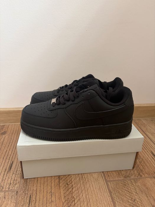 Nike Air Force 1 czarne rozmiar 39