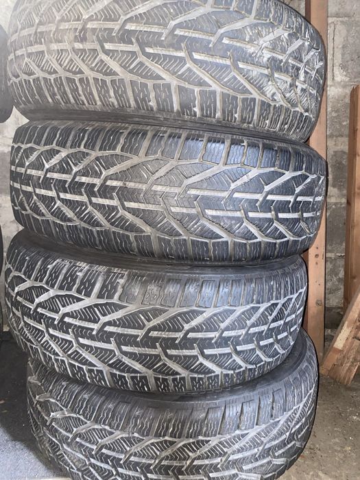 Продам покрышки 215/55 r17