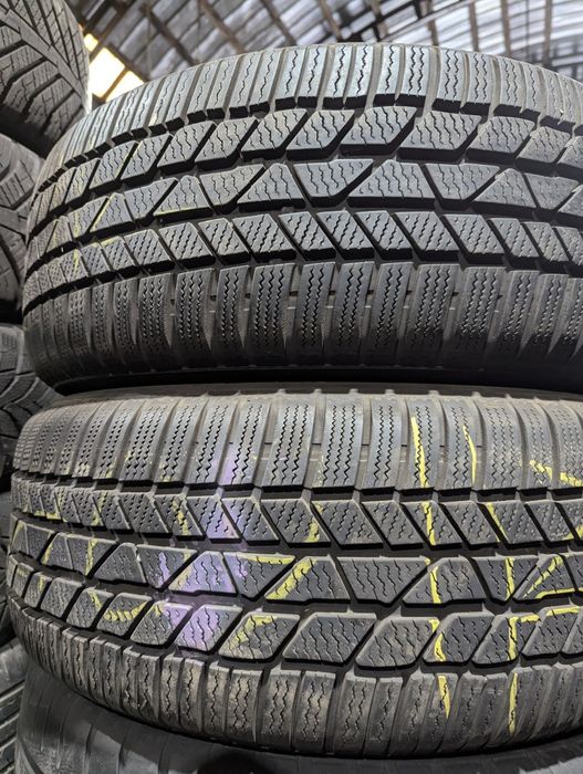 235/55R17 Continental