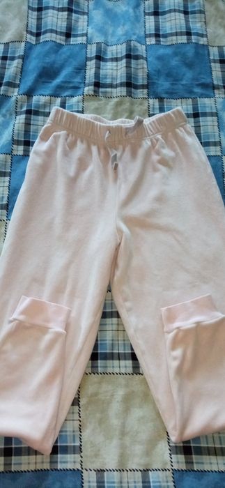 Штани велюрові, класні.