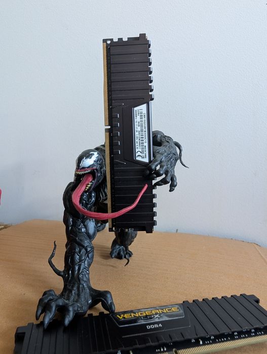 DDR4 32GB corsair vengeance lpx