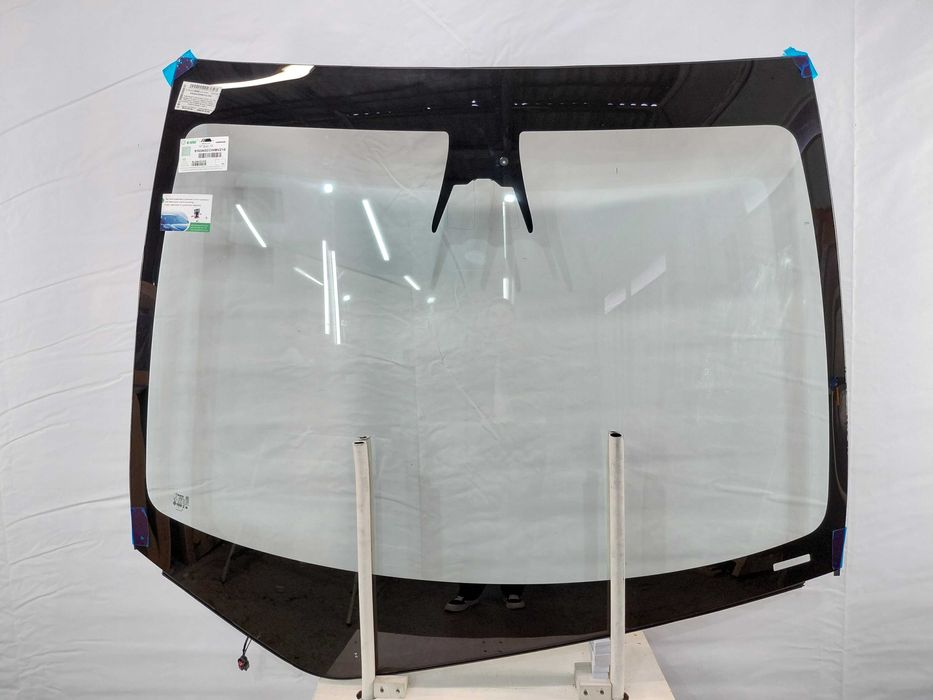 Скло лобове Tesla Model Y 2023рік