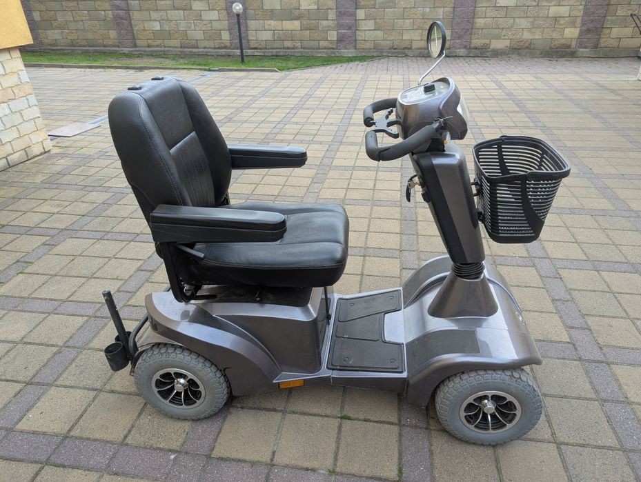 Електроскутер триколісний / чотириколісний Sterling S700 німецького виробництва (Sunrise Medical)