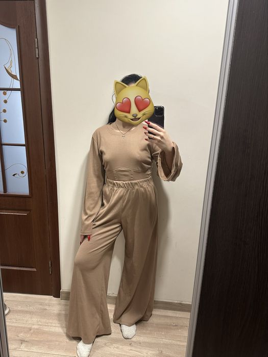 Костюм   жіночий