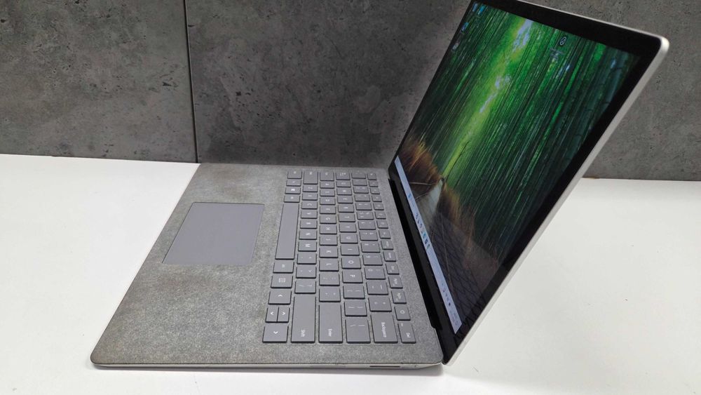Microsoft Surface Laptop 2 i5 7300U 8GB 256SSD 1769 Dotyk 2256x1504