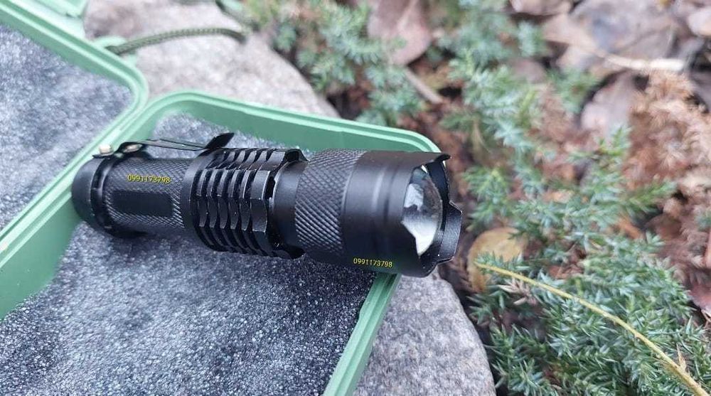 Ліхтар ручний водозахищений Rablex RB-900 TG LED з магнітною підошвою