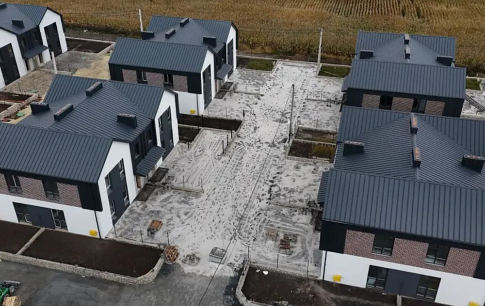 Продаж дуплекса у с.Петриків