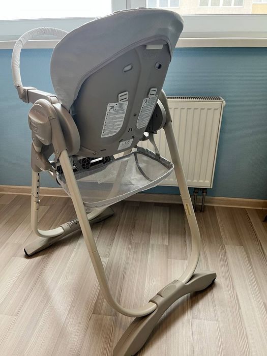 Дитячий стільчик для годування Chicco