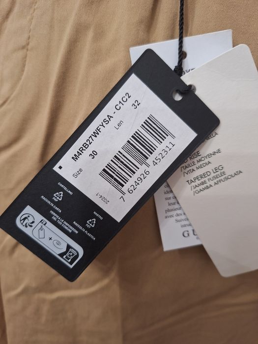 Guess, męskie spodnie chinosy, r. 30/32