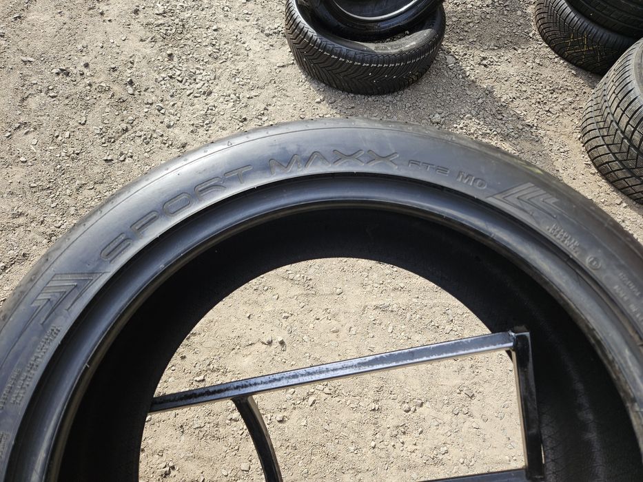 Шины БУ 255 45 R 20 Dunlop sport maxx RT2 MO комплект лето