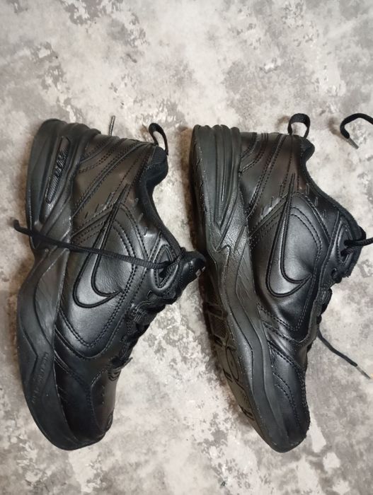 Кросівки Nike AIR MONARCH IV 39р 25,5см