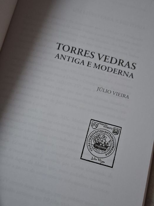 Livro muito completo sobre a história de Torres Vedras Monografia