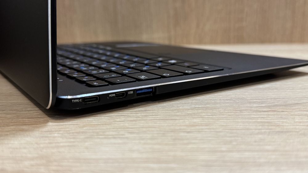 Trekstor P14/Intel  Pentium N4200/4gb ddr4/eMMC 64gb