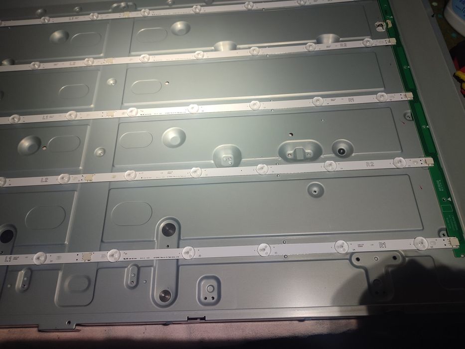 Nowe podświetlenie z tv LG 42la 6915l-1215a