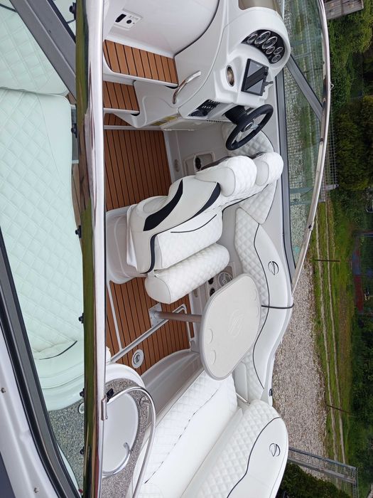 Jacht Motorowy Crownline 260CR rok 2012