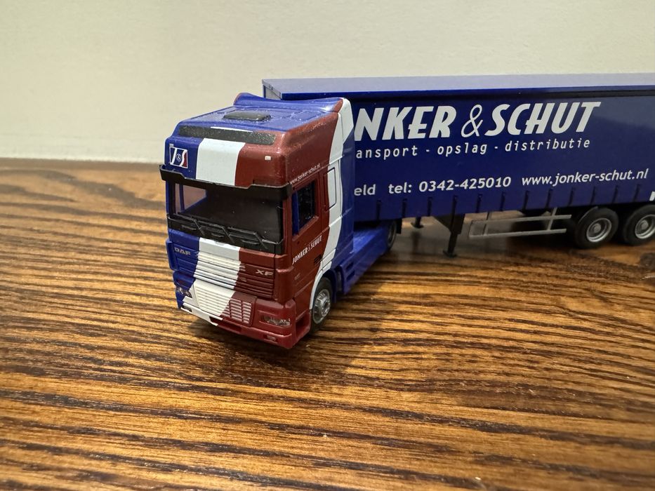 DAF XFJonker&Schut AWM 1:87 H0