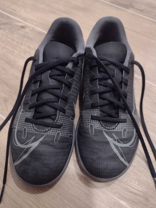 Buty halowe Nike Mercurial rozmiar 36.
