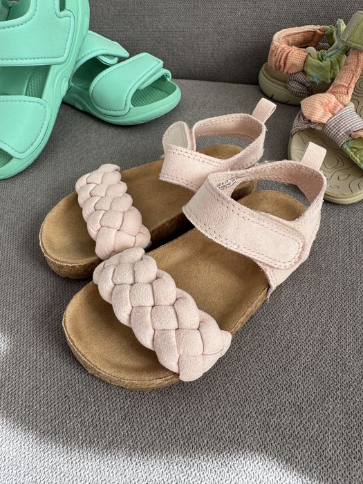 Босоніжки Zara та H&M комплект 3 пари. Розмір 22/23