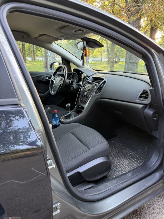 Opel astra J ПРОДАЖА