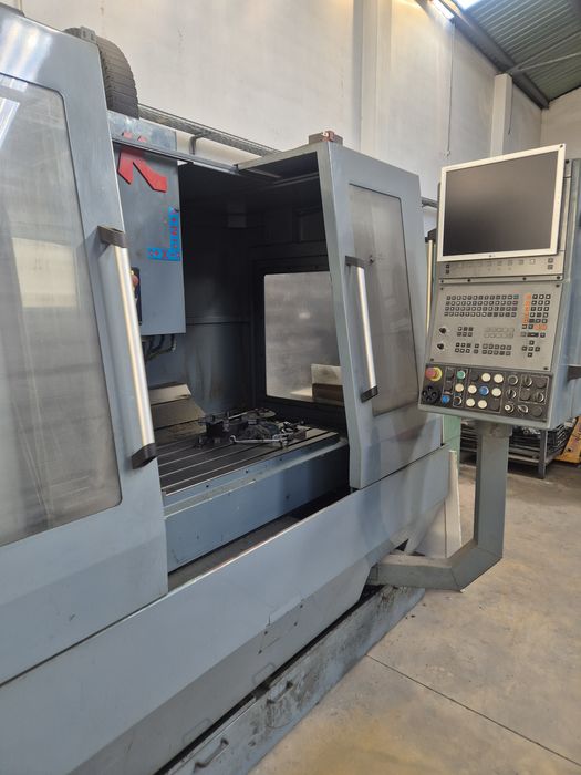 Vendo CNC  usado