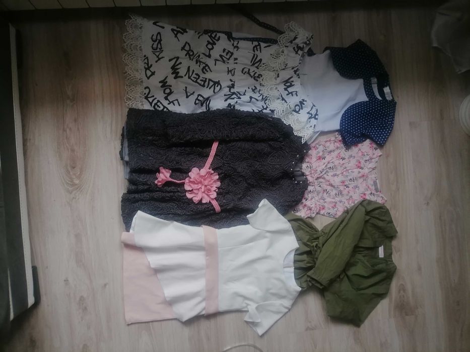 Sukienki r. 134 sukienka paka ubrań