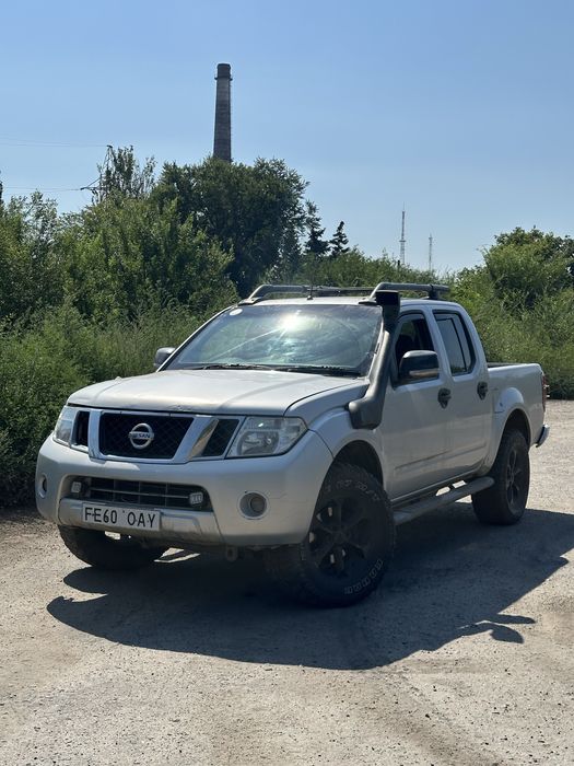 Продам Nissan Navara d40 2011 2.5d 4x4