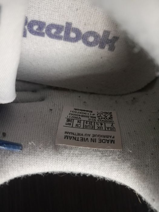 Кросівки Reebok 37,5