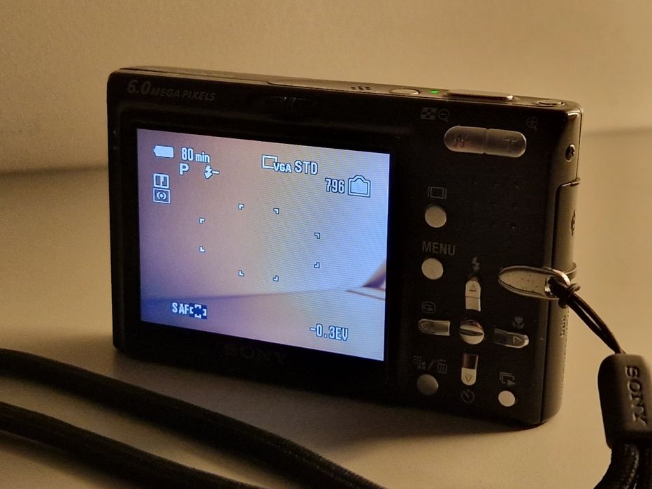 Sony Cybershot T9
