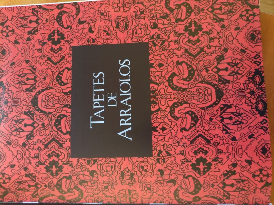 Tapetes de Arraiolos de Teresa Pacheco Pereira