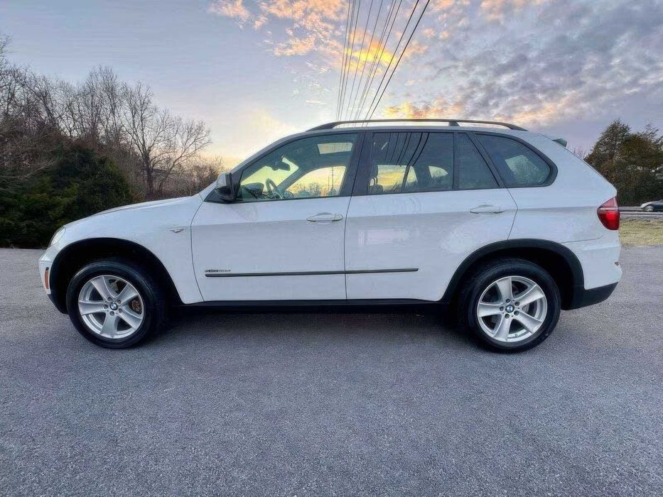 BMW X5 xDrive35d      2012