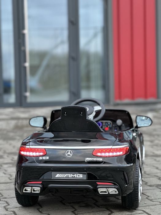 Дитячий електромобіль Mercedes S63 AMG на акумуляторі чорний для дітей