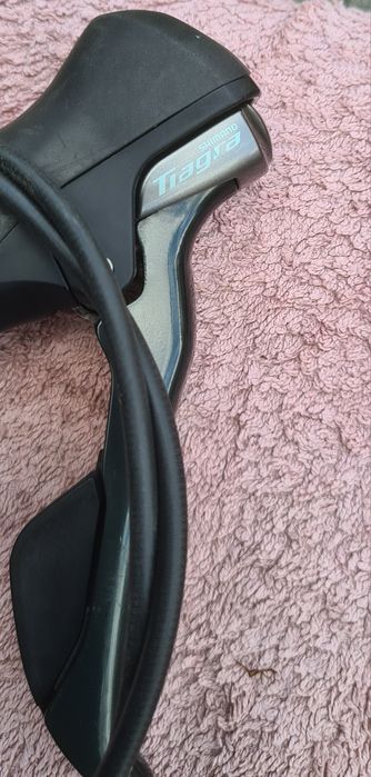 klamkomanetka prawa tiagra st-4700 2x10 z hamulcem trp spyre