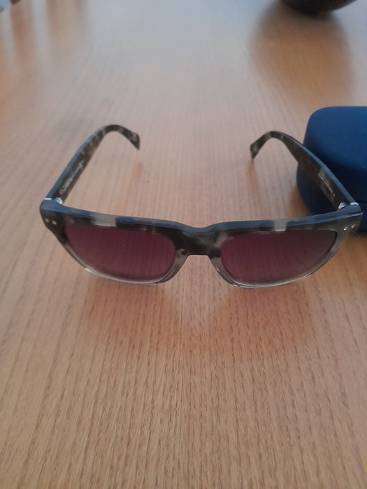 Oculos novos comprados em oculista.