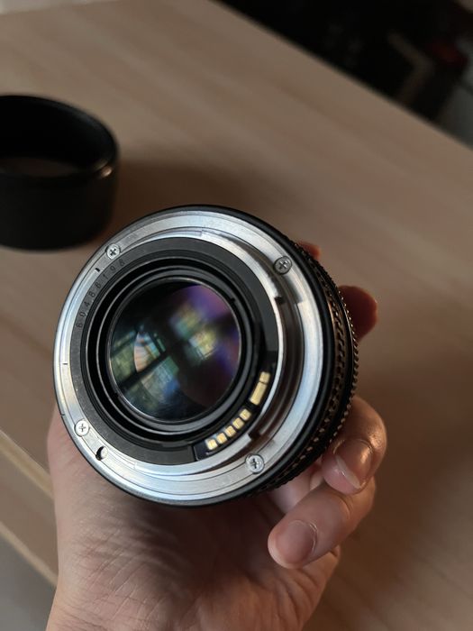 Обьектив Canon 50mm f1.4