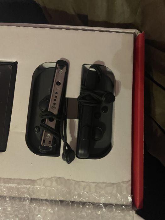Nintendo switch preta 32gb *ver descrição*