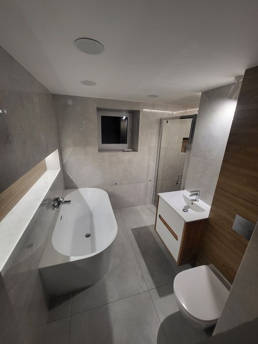 Płytkarz. Glazurnik. Układanie płytek.Remont łazienki,Wykończenia wnęt