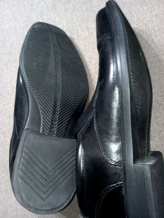Туфлі натуральна шкіра Clarks 42 р.