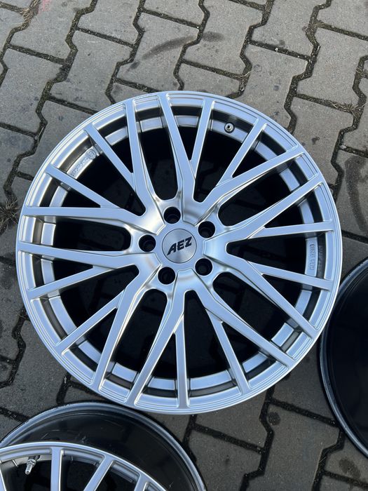 5/112 R19 Audi Q8 , Q7 / BMW X5 , X7 / VW Touareg