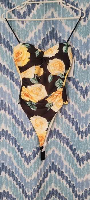 Body czarne w róże r.S.