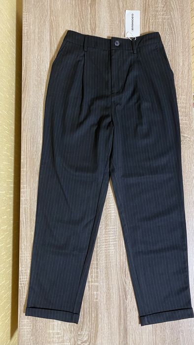 Жіночі штани укорочені c&a