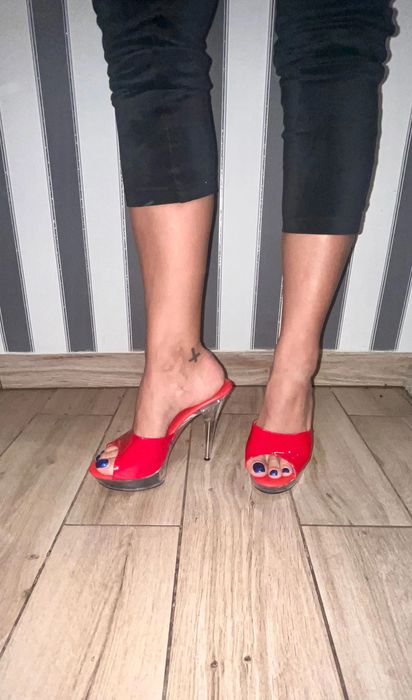 226/ OD RĘKI 36 Klapki sexy czerwone pvc szpilki 35-43 EU obcasy 13 cm